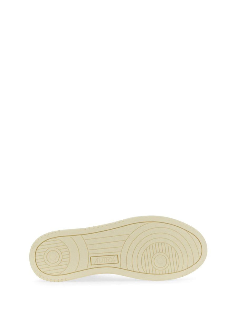 Autry "Medalist Low" Sneaker