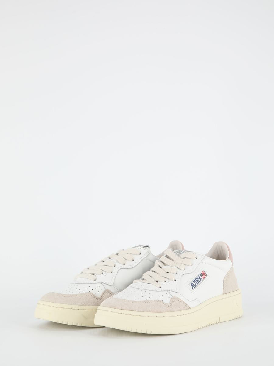 Medalist Low Sneakers