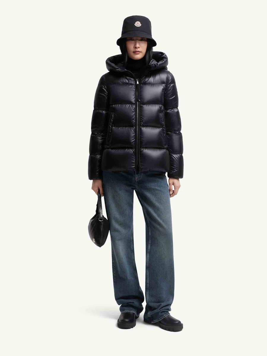 Moncler Short Puffer Jacket Serittes