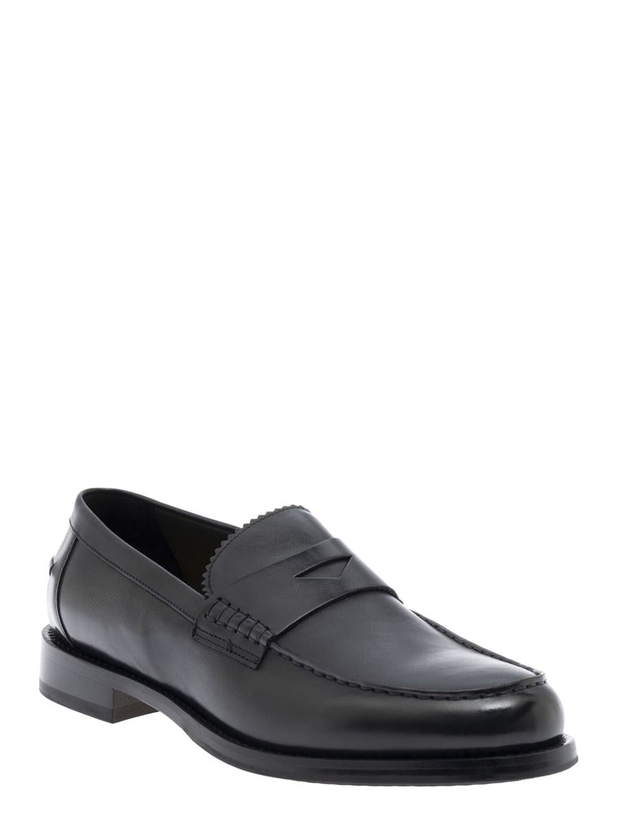 Black Loafers With Almond Toe In Leather Man