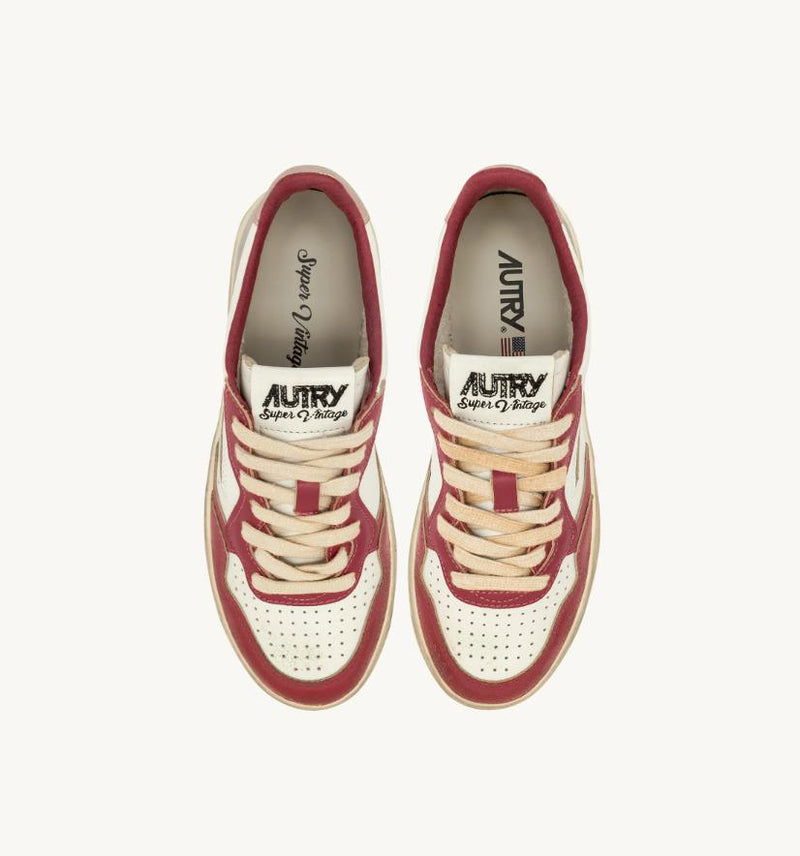 Autry "Medalist Low Super Vintage" Sneakers