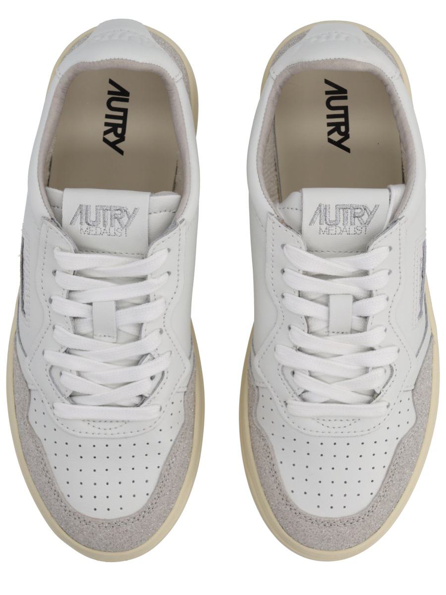 Autry "Medalist Low" Sneaker