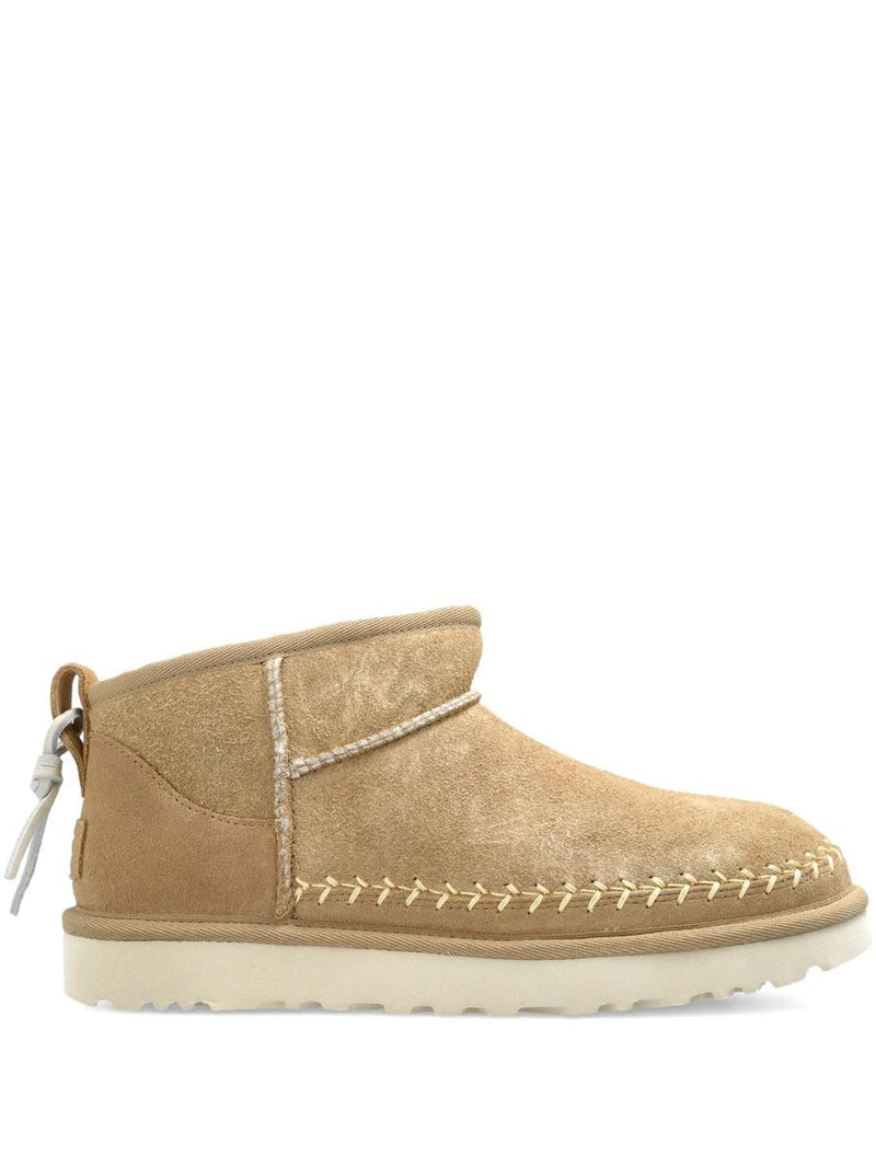 UGG W Classic Ultra Mini Biarritz Shoes