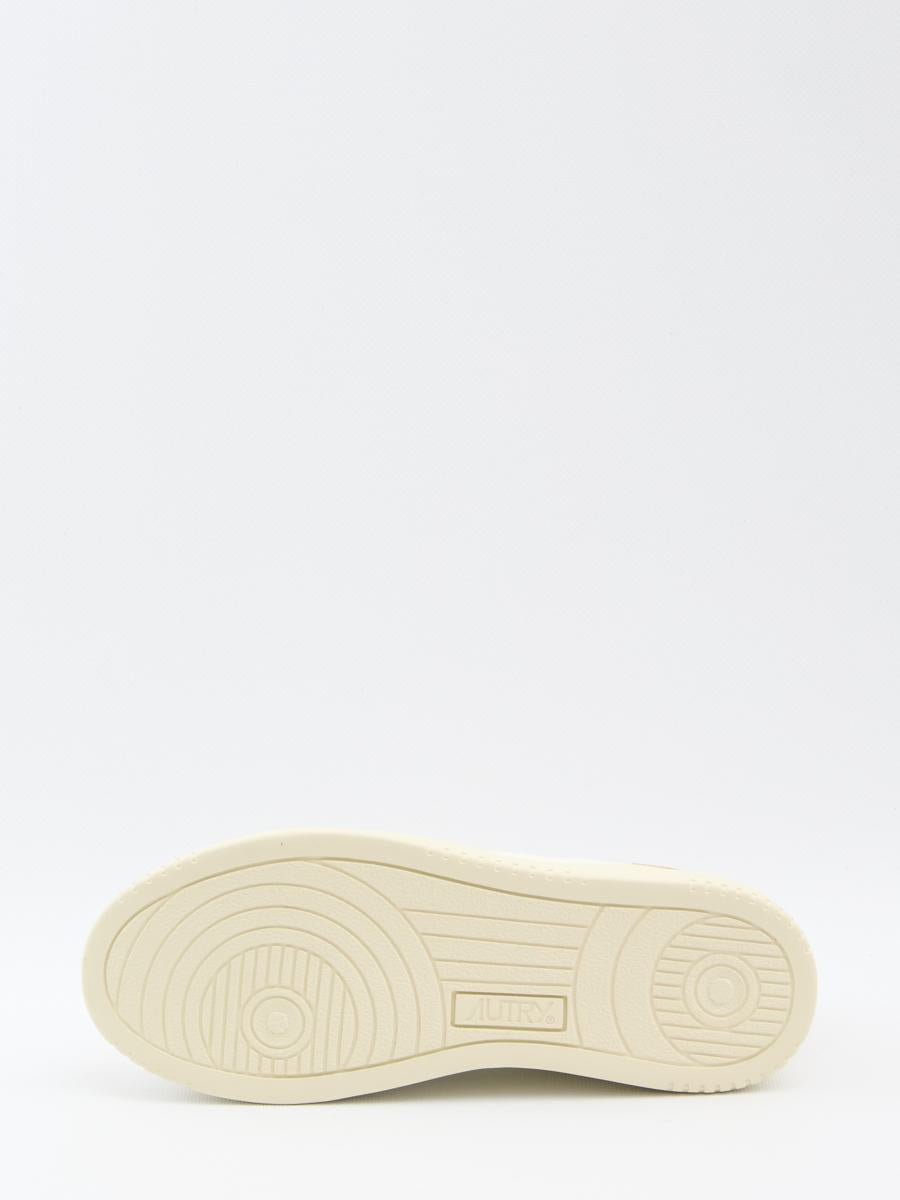 Low Medalist Sneakers