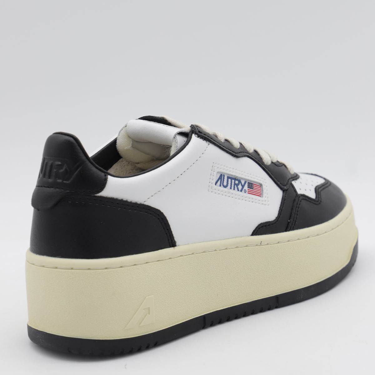Autry White And Black Sneakers