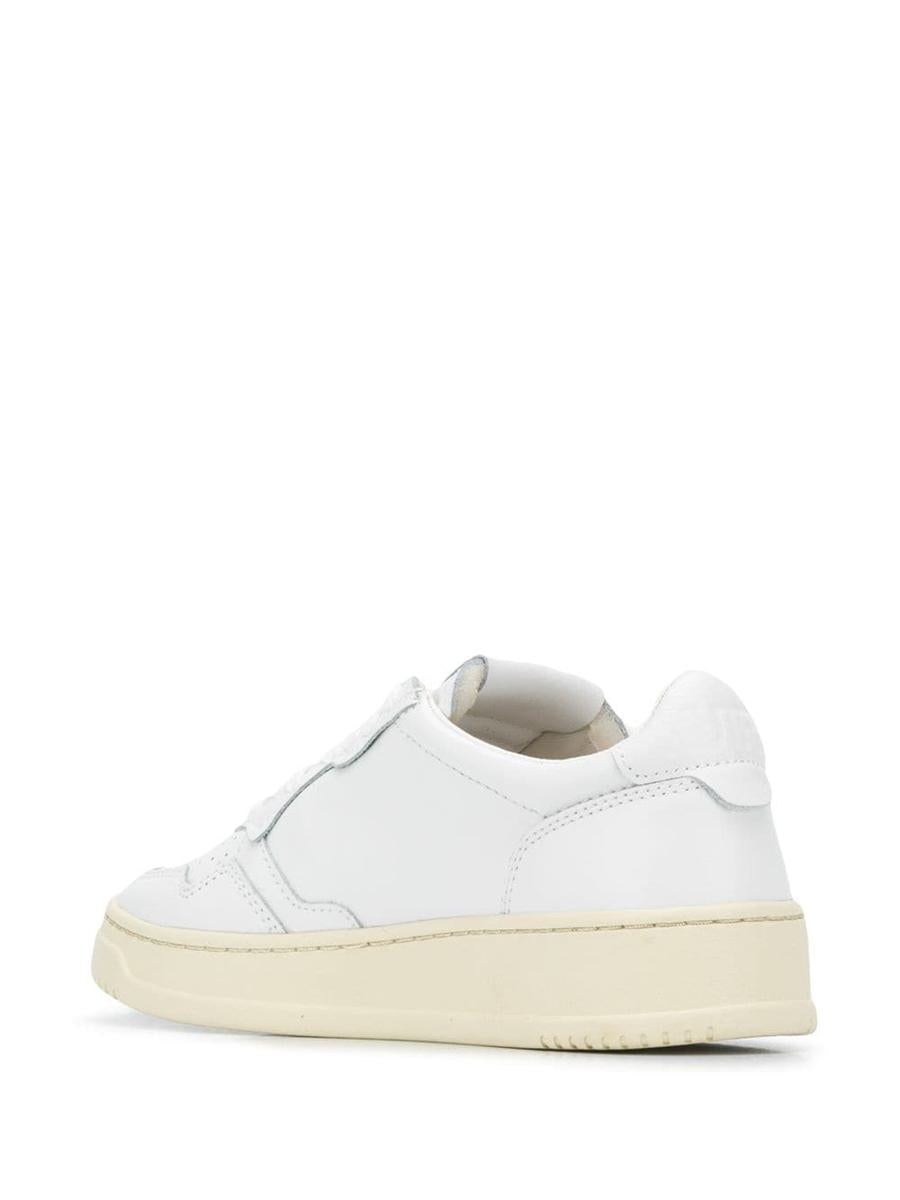 Autry Medalist Low Leather Sneakers