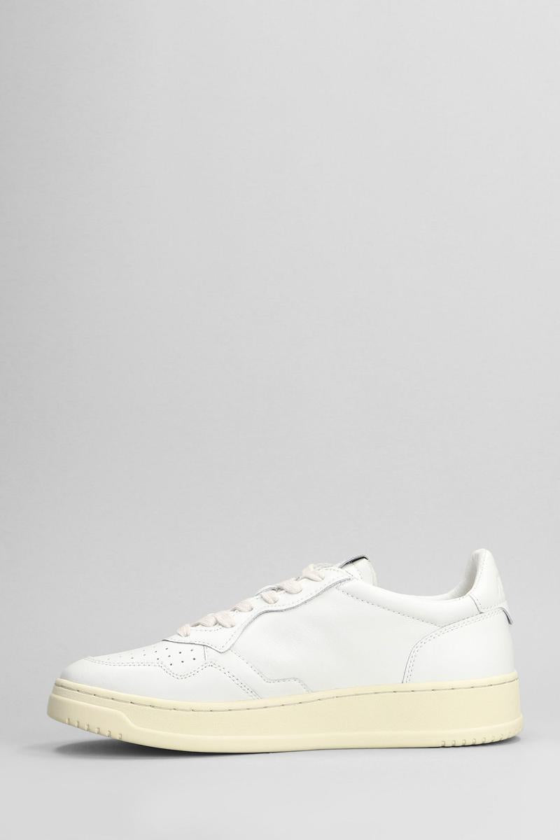 Autry Medalist Low Sneakers