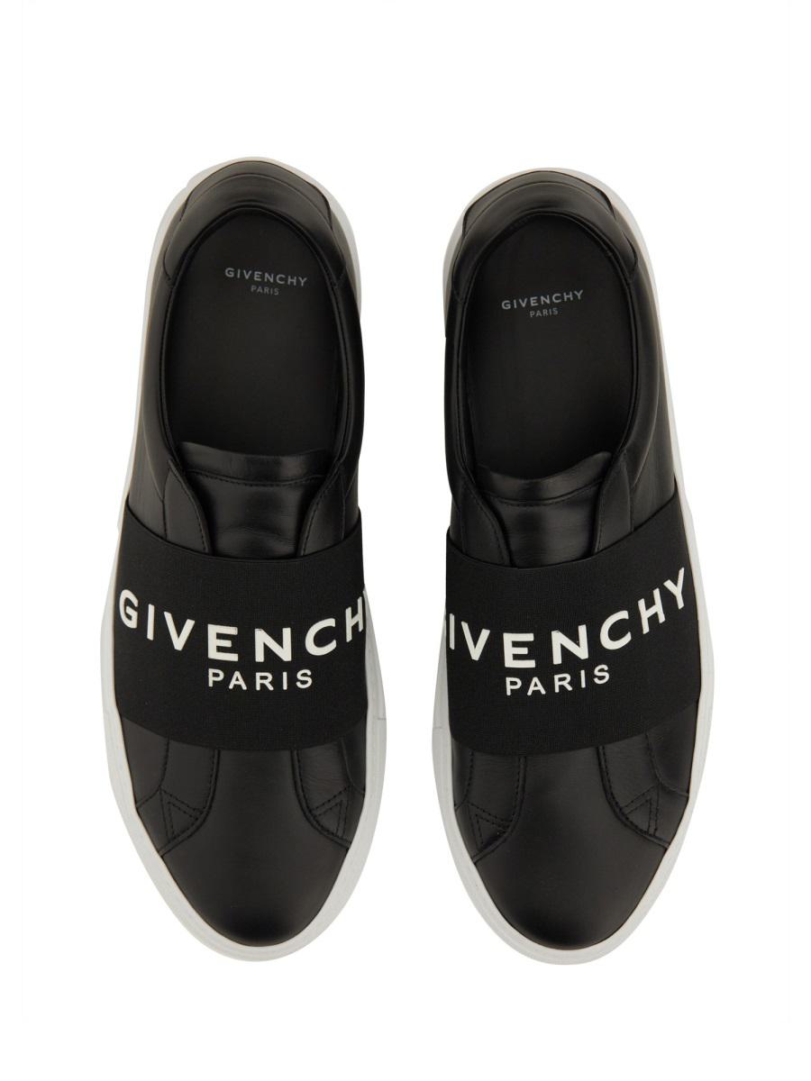 Givenchy Low Top Sneaker With Logo
