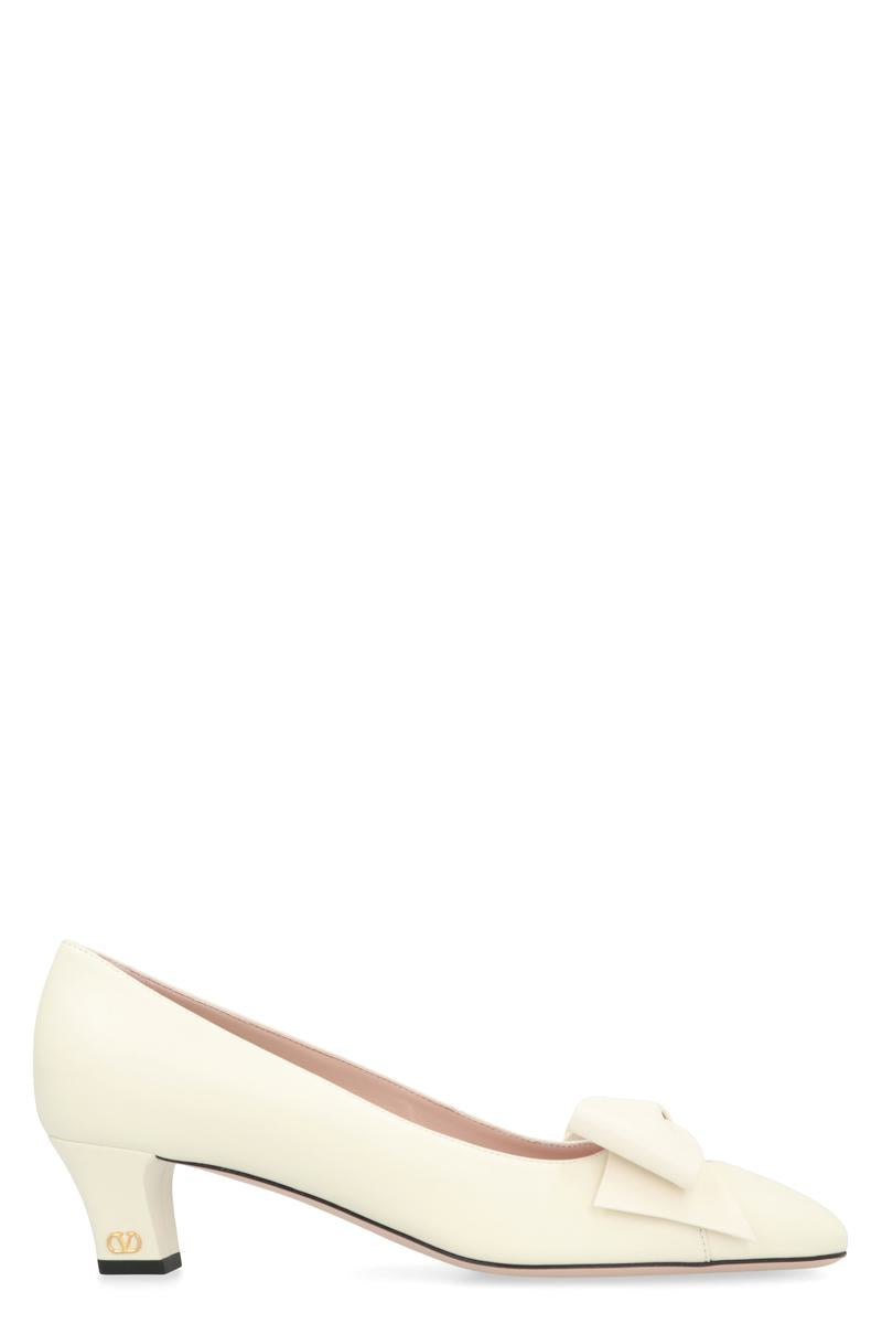 Valentino Garavani Bowow Leather Pumps