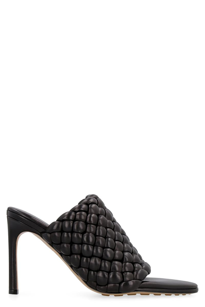 Bottega Veneta Bv Curve Leather Mules