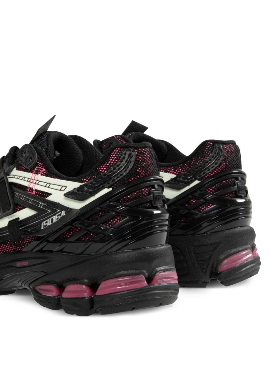 New Balance 1906 Sneakers