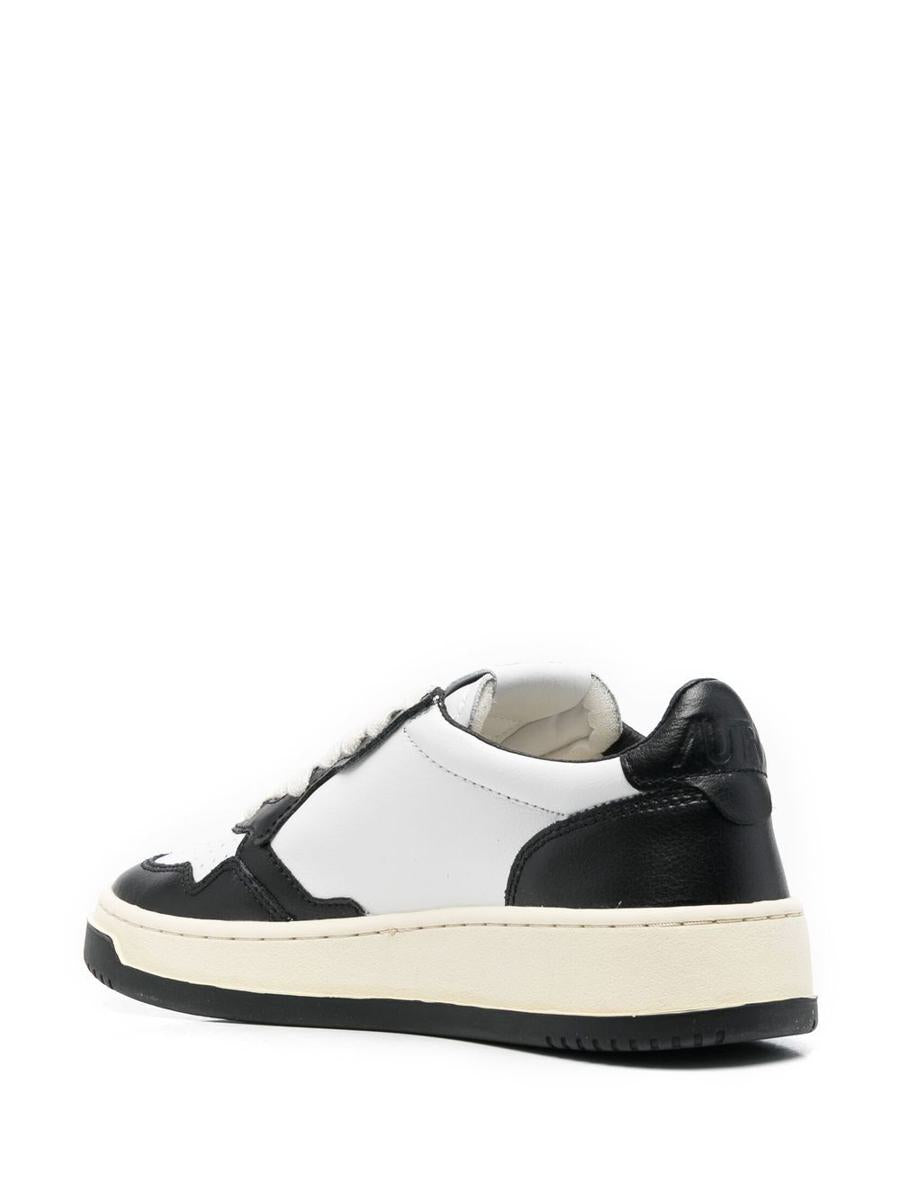 Autry 'Medalist' Sneakers In Black And White Leather