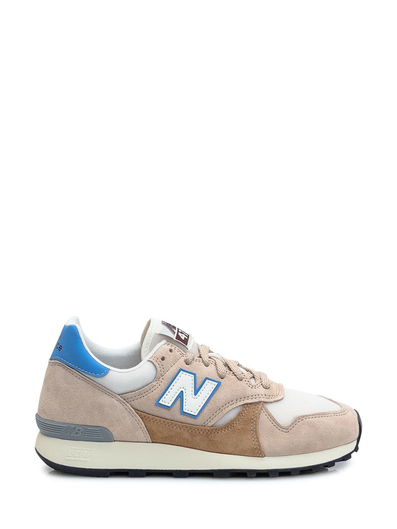 New Balance Sneaker