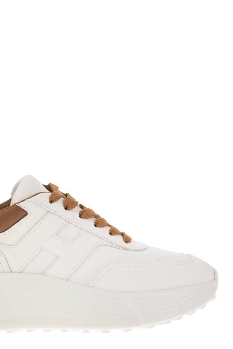 Hogan Hi-Fi Trainers With Side H