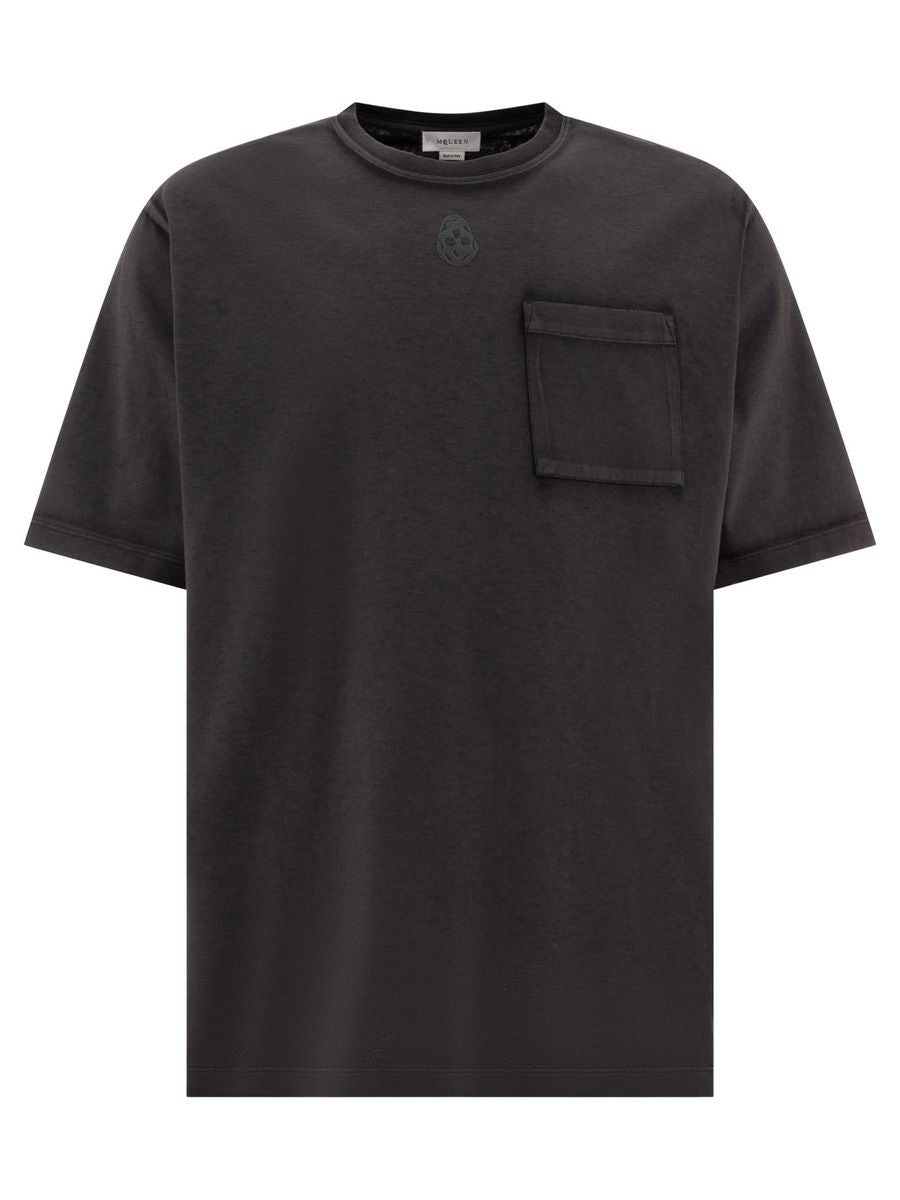 alexander-mcqueen-skull-tshirt-1764982082008650043-0