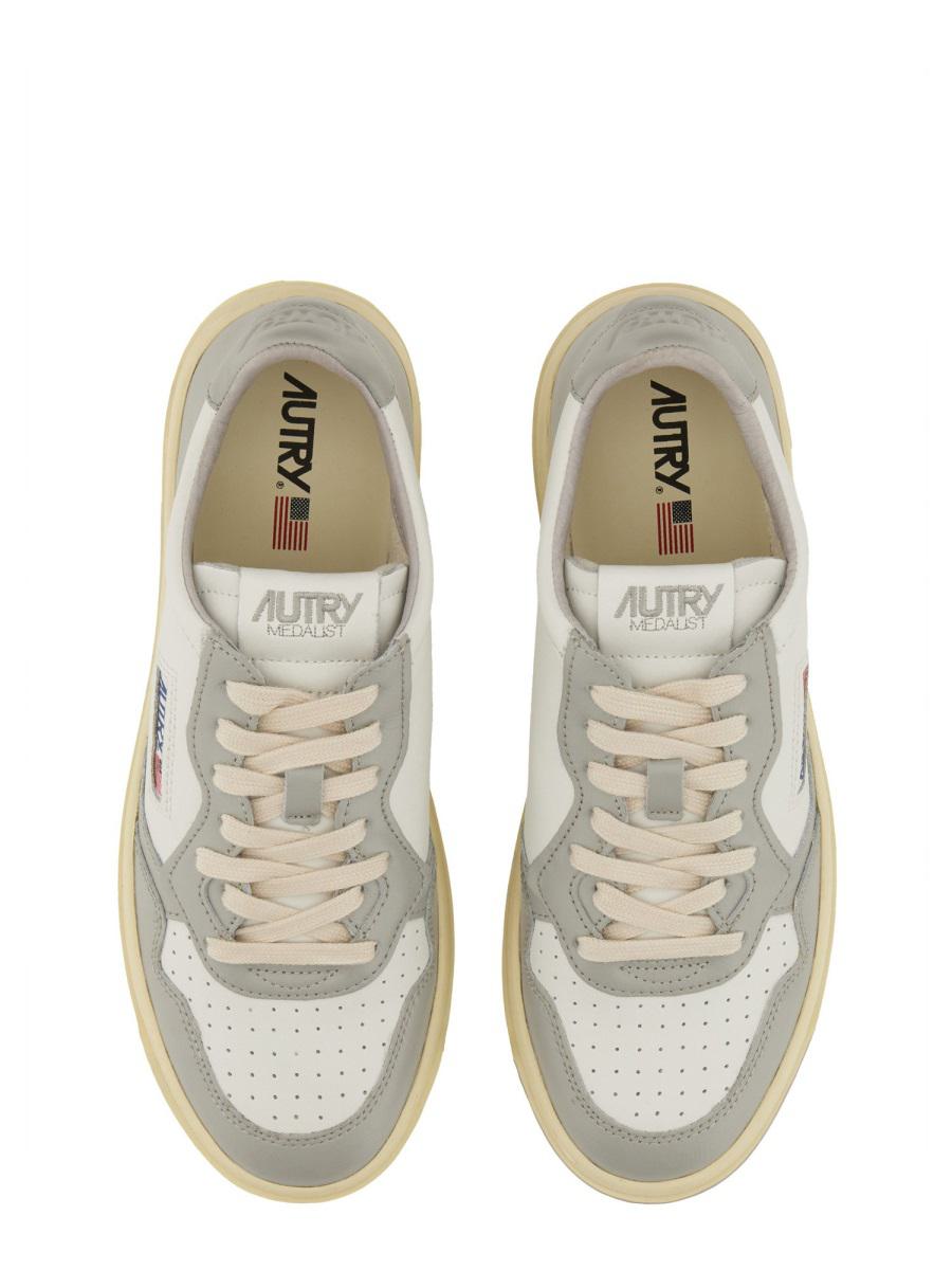 Autry "Medalist Low" Sneaker