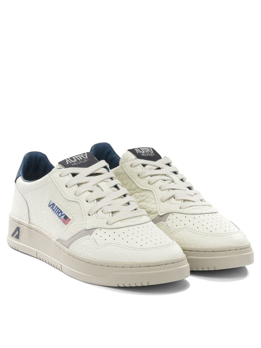 Autry "Medalist Low" Sneakers