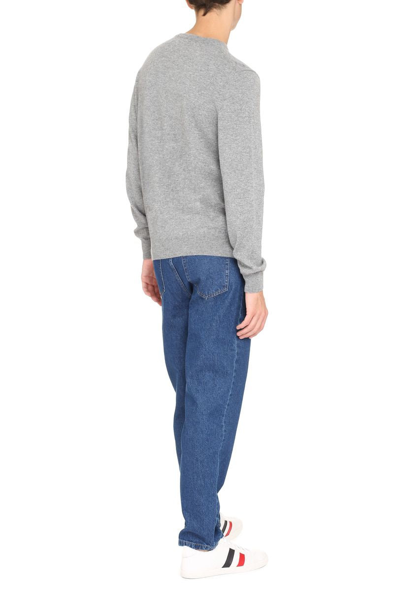 the-alphabet-the-knit--cashmere-sweater-1764900526009397666-5