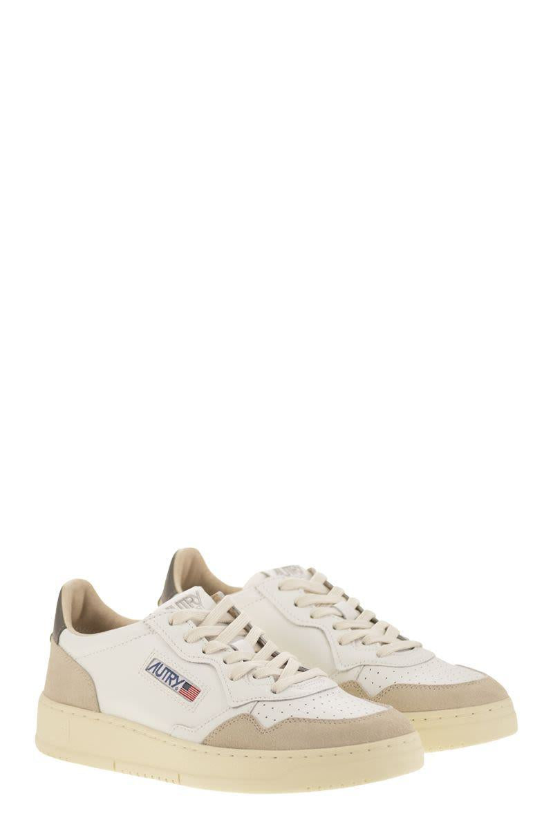 Autry Medalist Low - Leather And Suede Sneakers