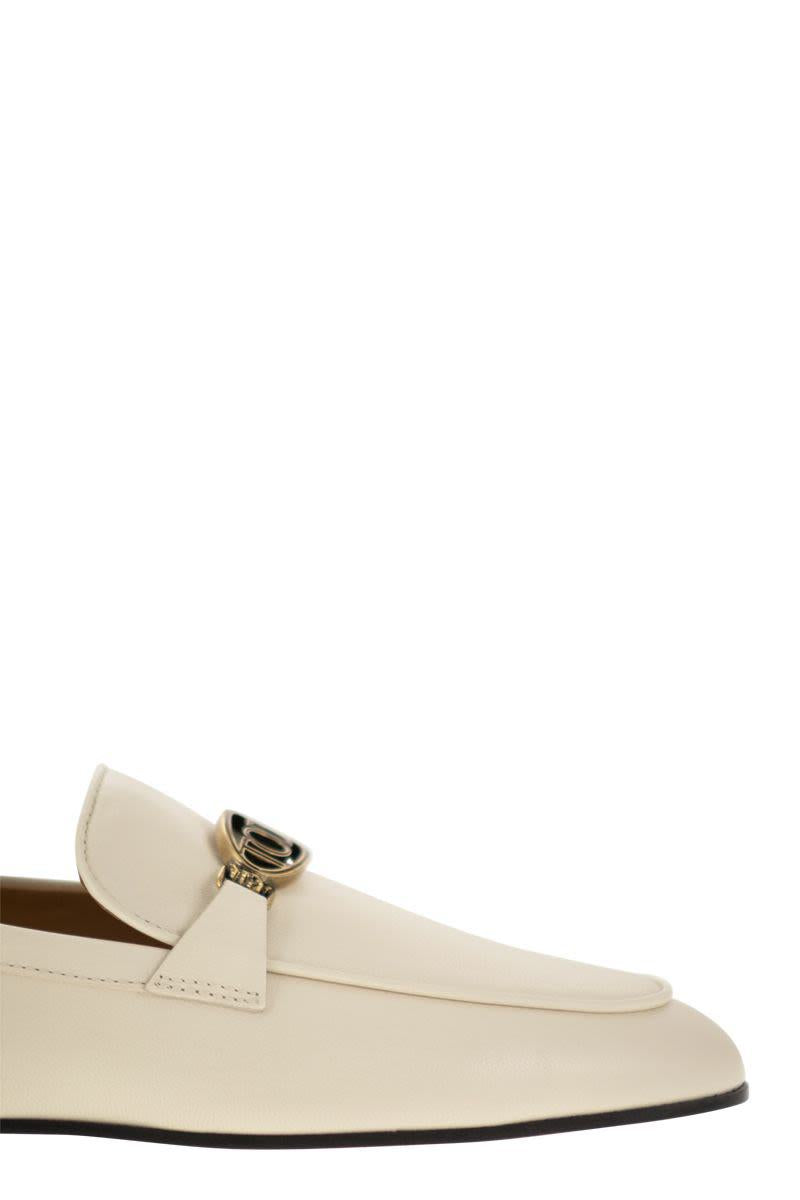 Tod'S Leather Loafer With Accessory