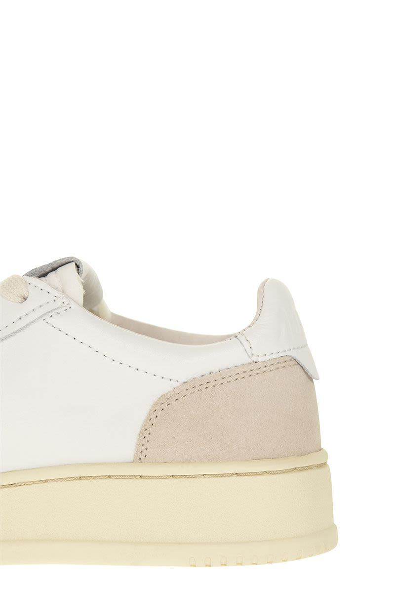 Autry Medalist Low - Leather And Suede Sneakers