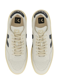 Veja Sneaker V-90