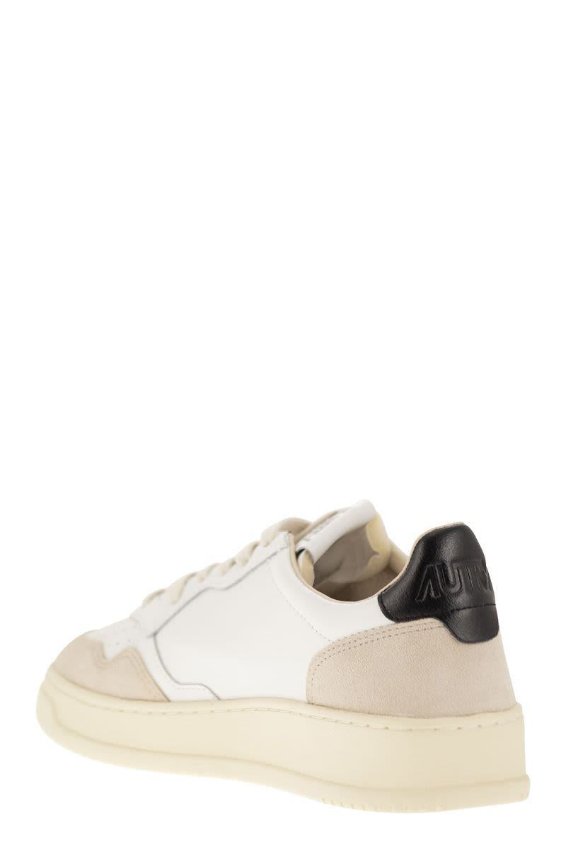 Autry Medalist Low - Leather And Suede Sneakers