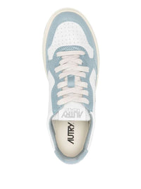 Autry "Medalist Low" Woman Sneakers Shoes