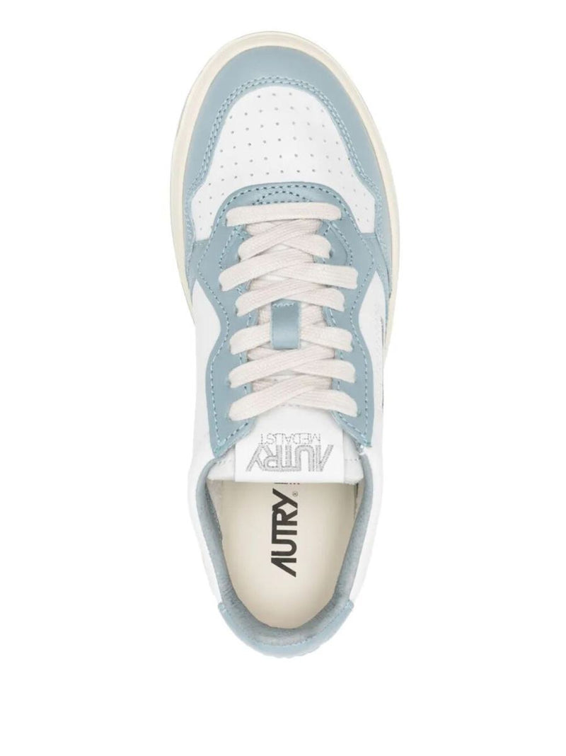 Autry "Medalist Low" Woman Sneakers Shoes