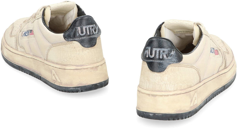 Autry Medalist Leather Low-Top Sneakers