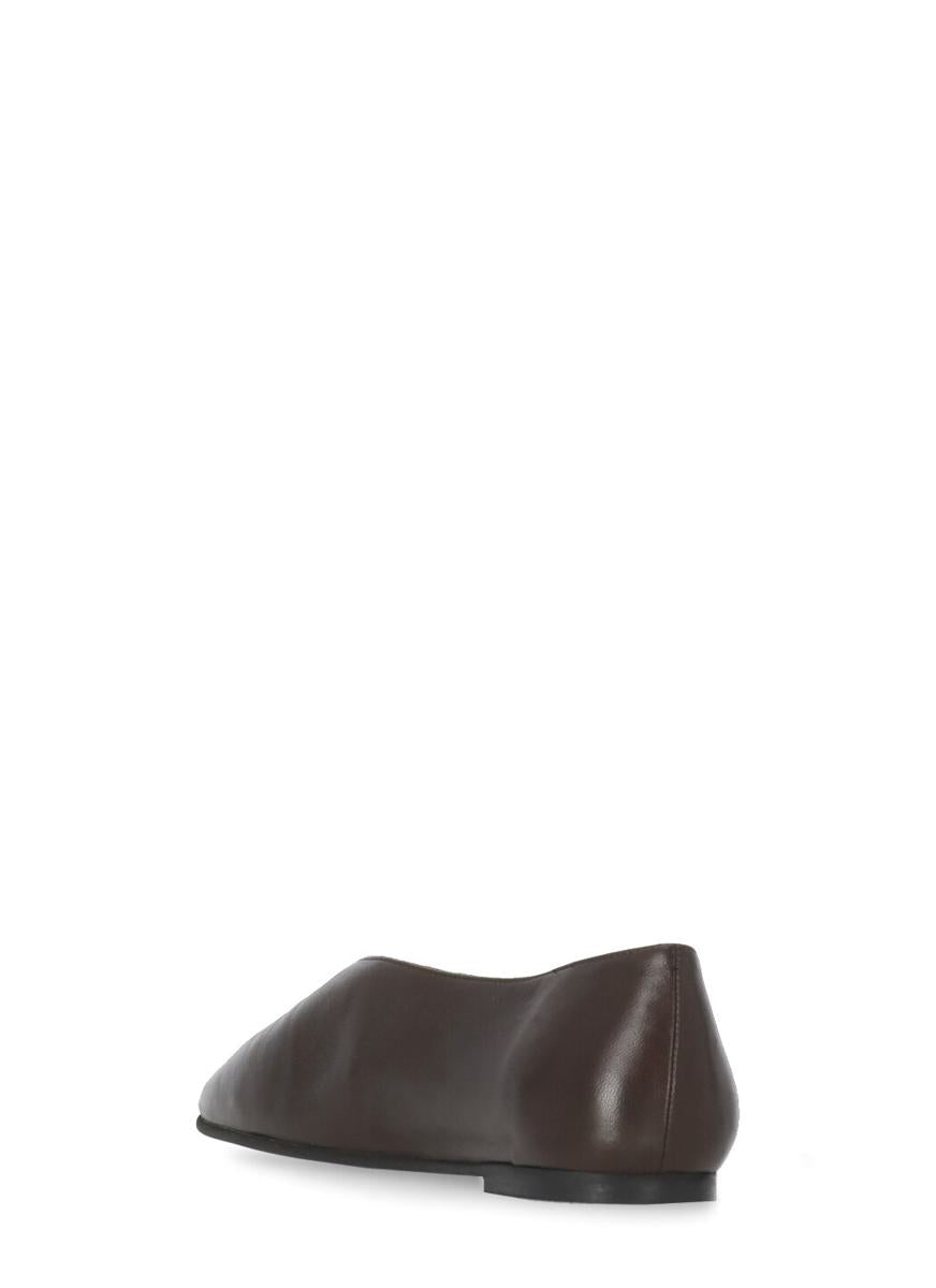 Poeve Flat Shoes