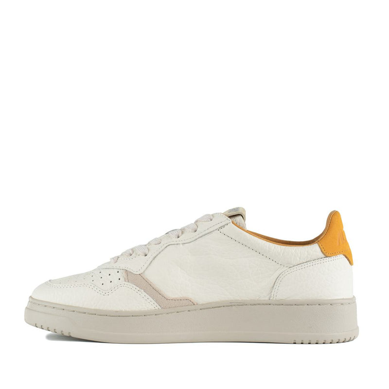 Autry Medalist Low Apricot And Sand Leather Sneakers