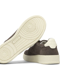 Autry "Medalist Low" Sneakers