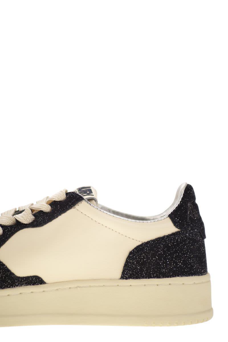 Autry Medalist Low - Sneakers With Two-Tone Glitter