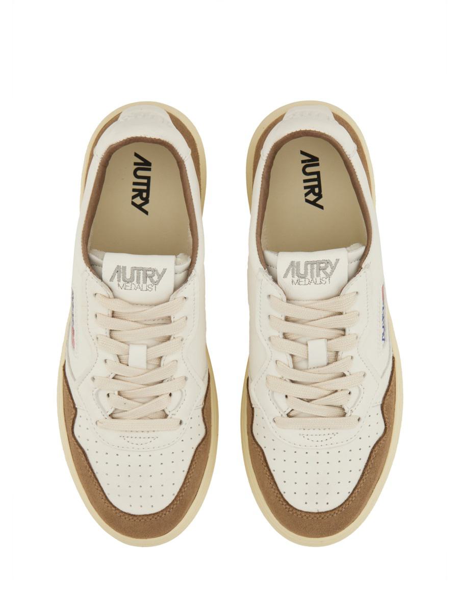 Autry "Medalist Low" Sneaker