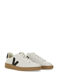 Veja Sneaker "V-12"