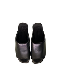 La Rose Sabot Nappa Black