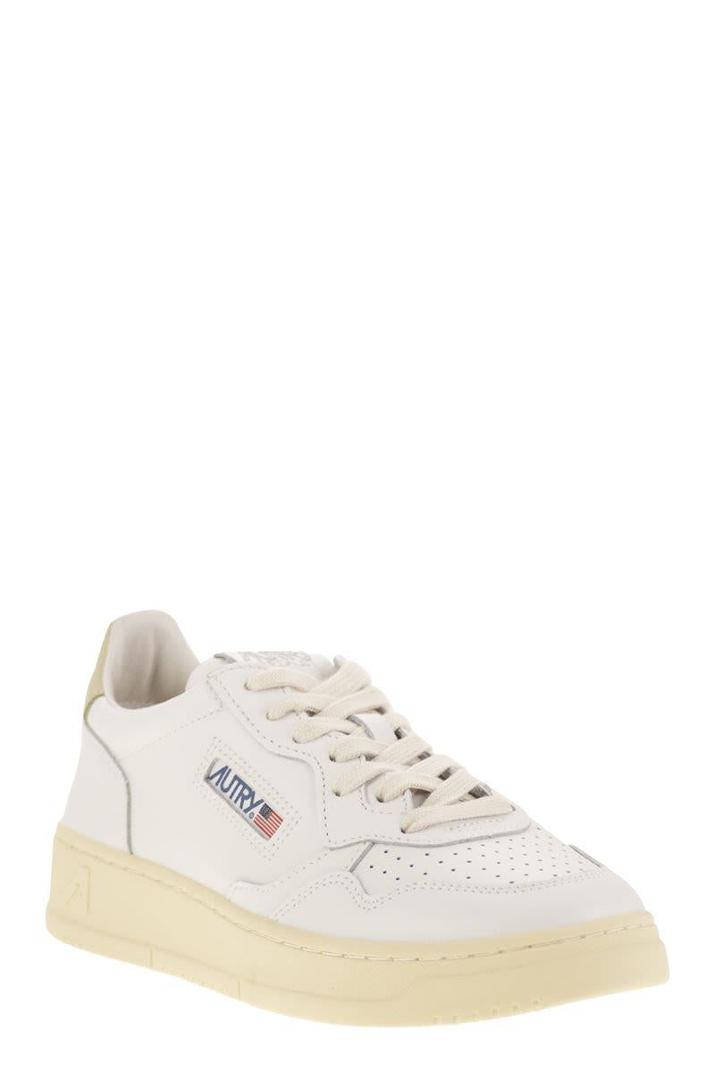 Autry Medalist Low - Leather Sneakers