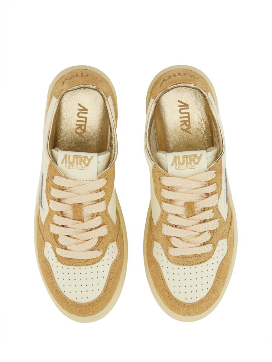 Autry "Medalist Low" Sneaker