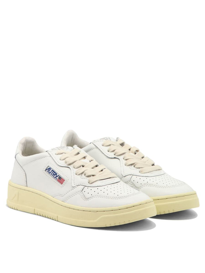 Autry "Medalist Low" Sneakers