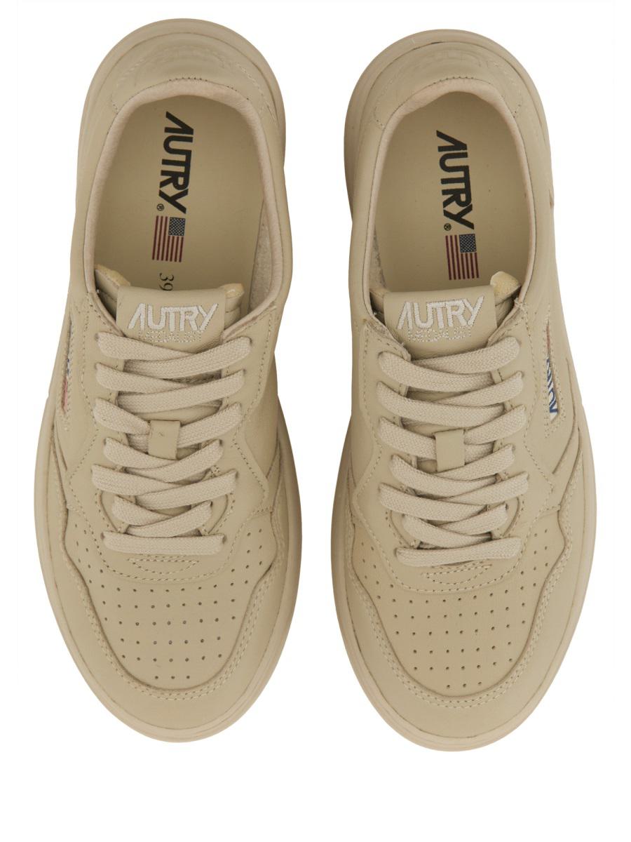 Autry "Medalist Low" Sneaker