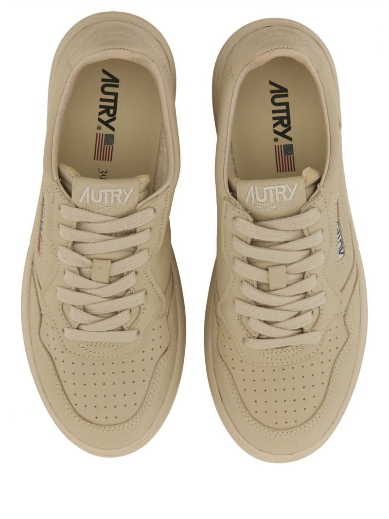 Autry "Medalist Low" Sneaker