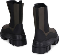 Stuart Weitzman Noho Chelsea Boots