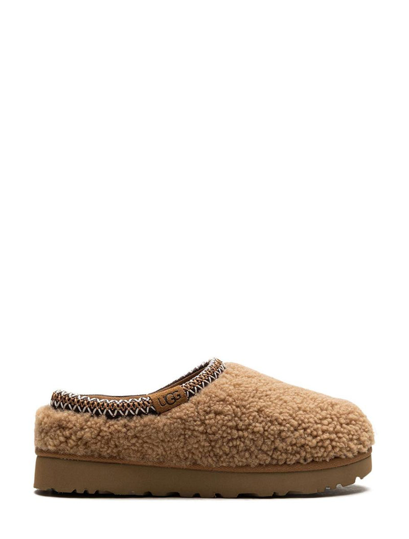 UGG Flat Shoes