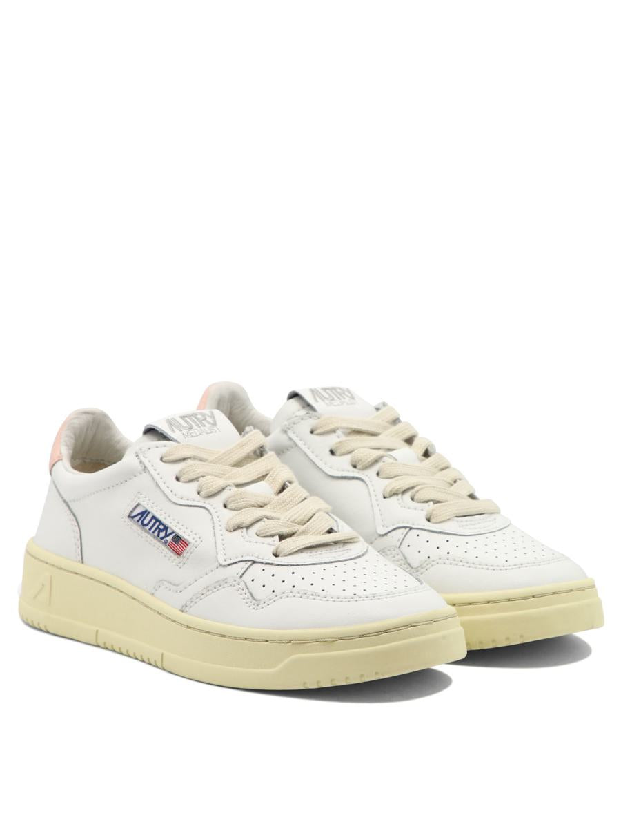 Autry "Medalist Low" Sneakers