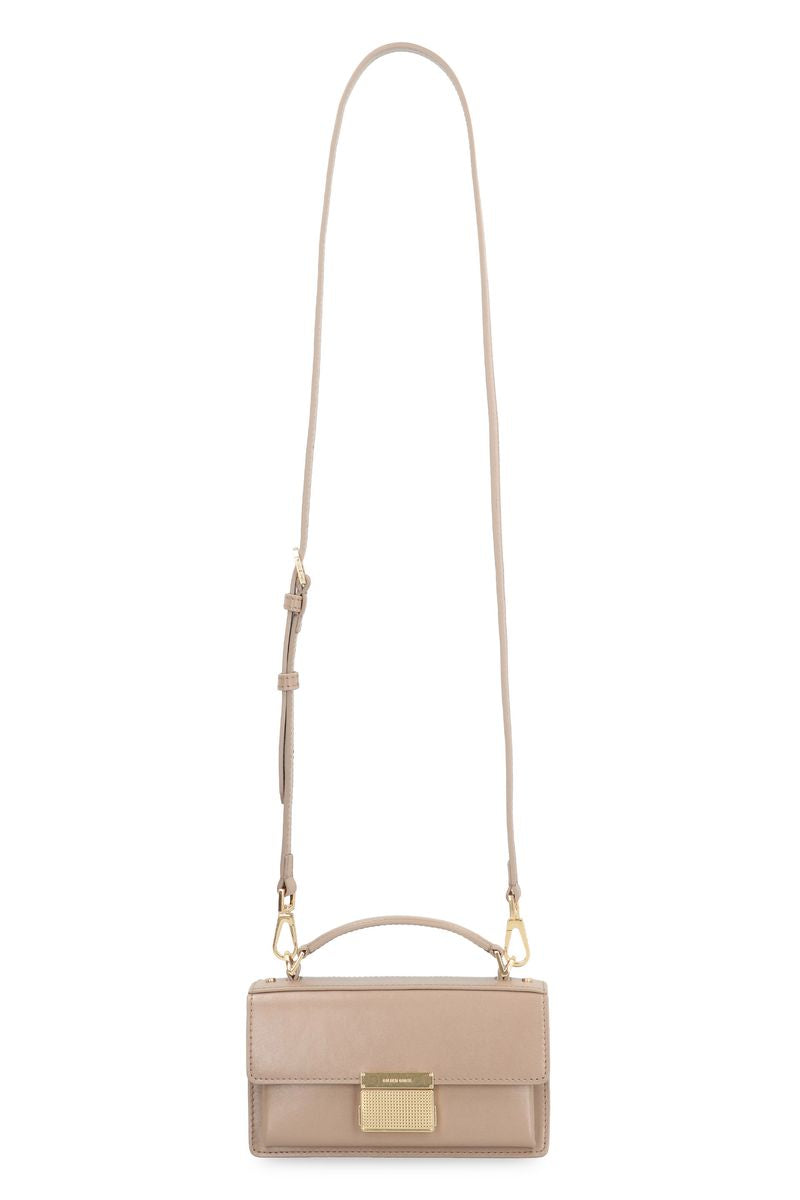 golden-goose-1764903932008033765-3