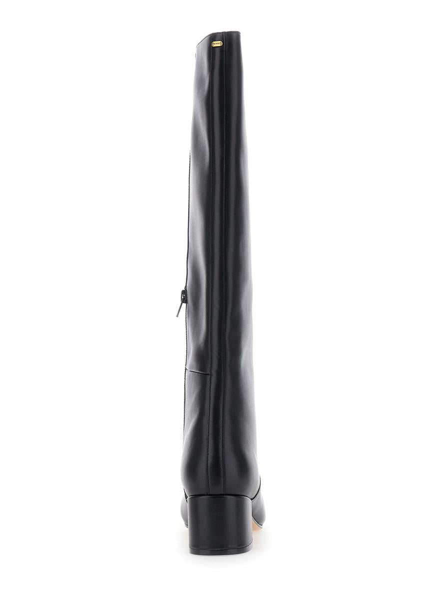 Black Knee High Boots With Round Toe In Leather Woman