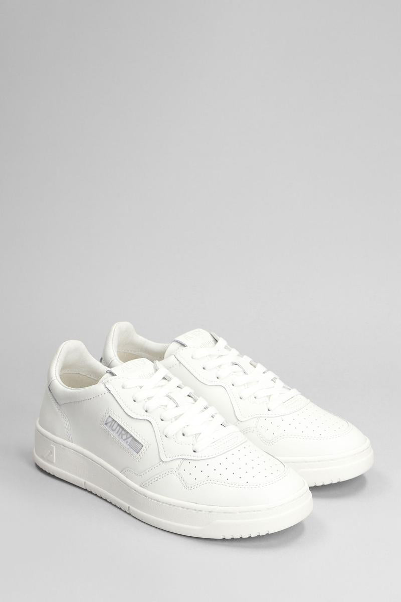 Autry Medalist Low Sneakers
