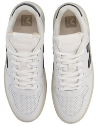 Veja Sneaker "V-10"