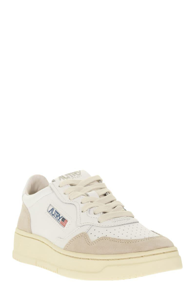 Autry Medalist Low - Leather And Suede Sneakers